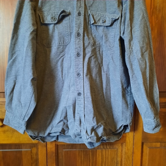 L.L. Bean 100% cotton medium gray flannel button down shirt size large - Picture 3 of 9